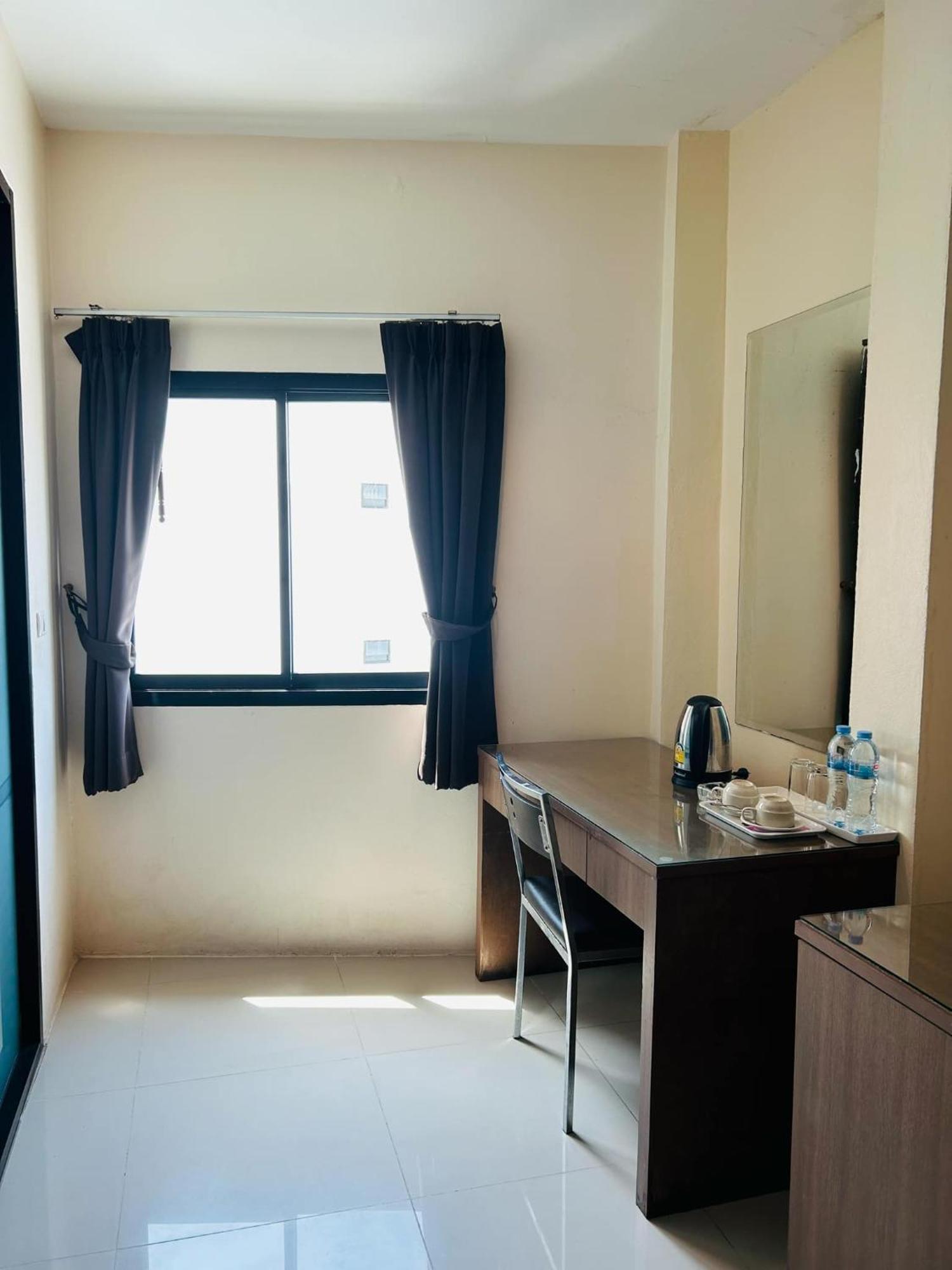 Royal Waves Hotel Patong Eksteriør billede